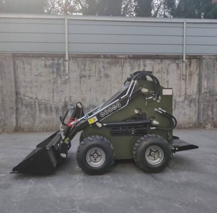 Skid Steer Loader Wheeled 22.1 HP Honda EPA Gasoline Engine