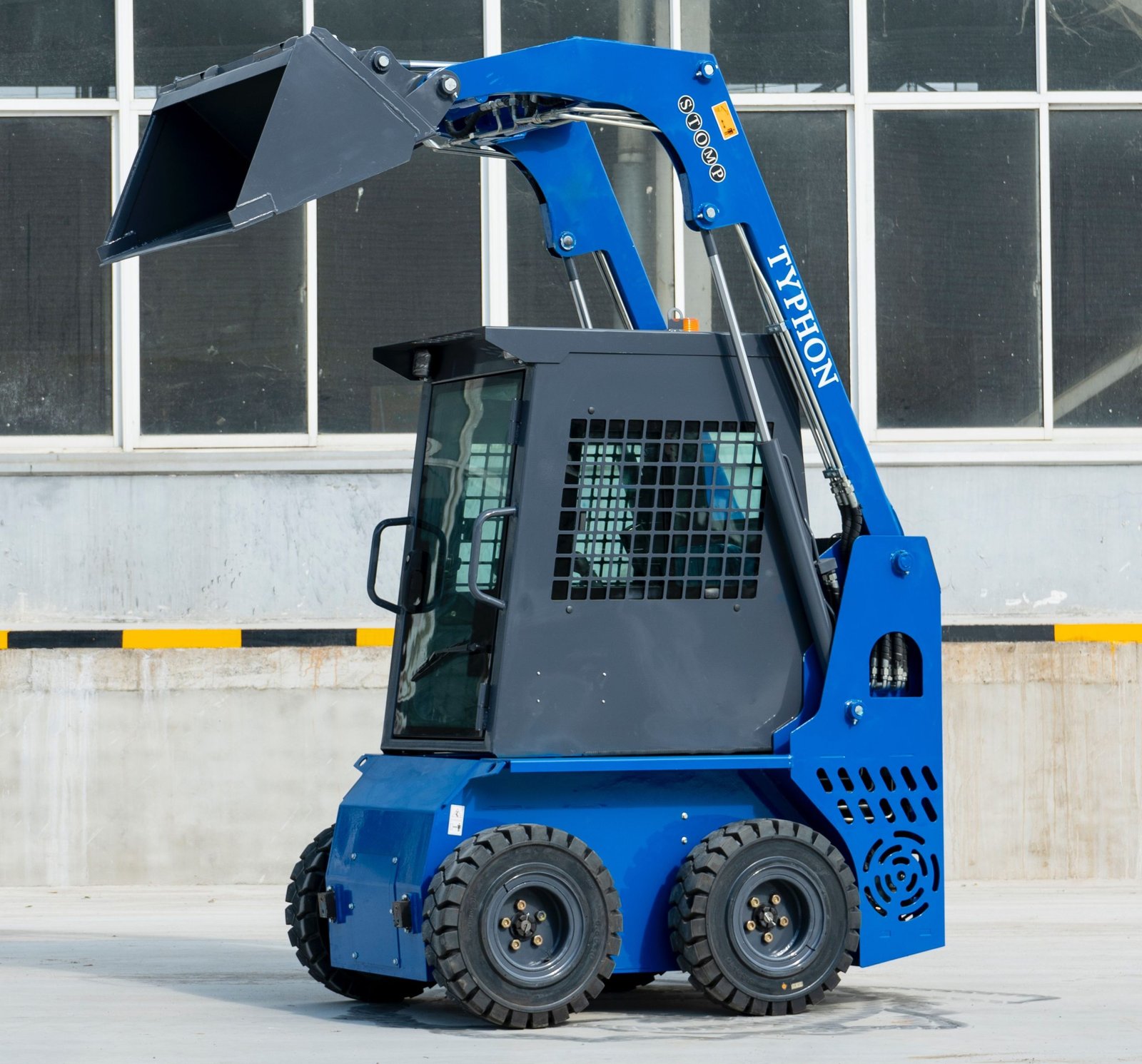 TYPHON STOMP 509-5 TYPHON STOMP 509 5 scaled 1